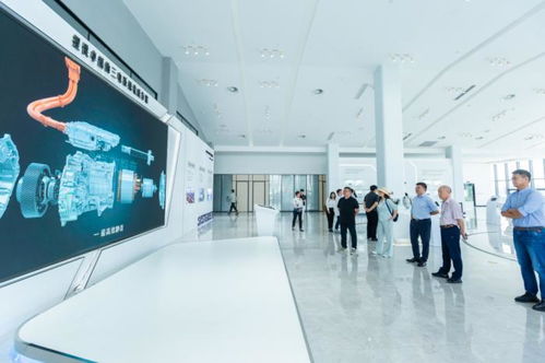 走進(jìn)極氪智慧工廠 中國智造邁向新高度